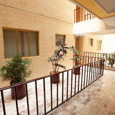 Hotel Tres Colonias - Solo Adultos Kota Meksiko Bagian luar foto