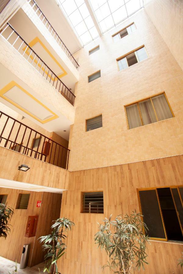 Hotel Tres Colonias - Solo Adultos Kota Meksiko Bagian luar foto